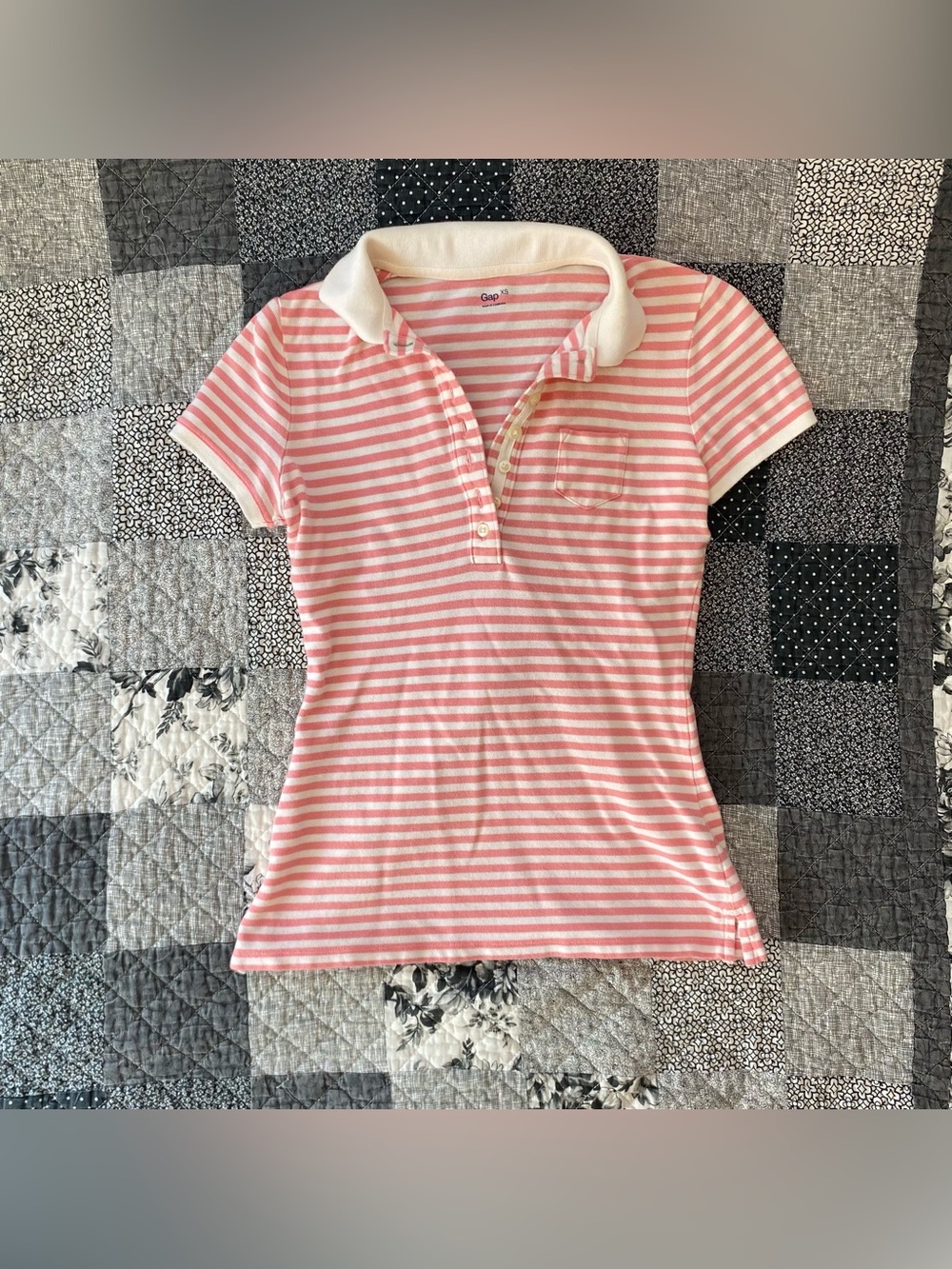 y2k gap pink and white striped polo polo top blouse shirt — size xs